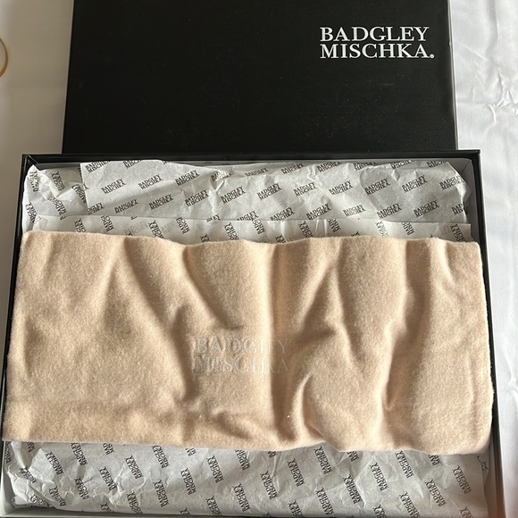 $225 Badgley Mischka Size 6 Unity Wedge Heel Sandal Shoe NWB - Picture 7 of 12